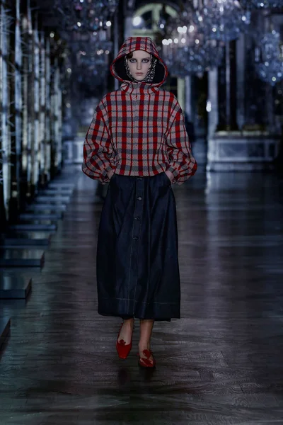 Look 43